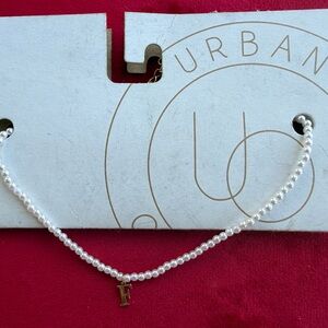 Urban Outfitters Gold 'F' Initial Pearl Choker - White Pearls